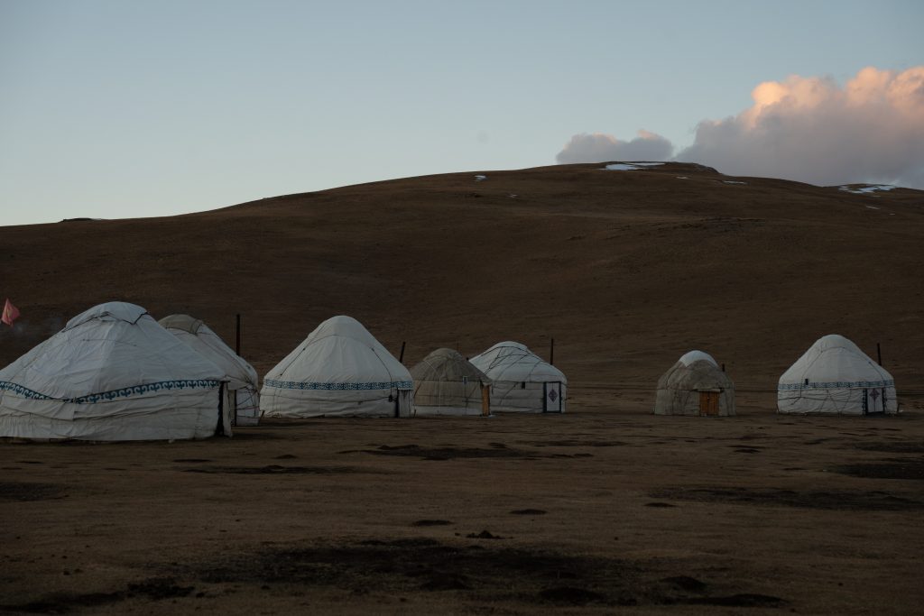 Viaje grupal Kirguistan exótica 2026